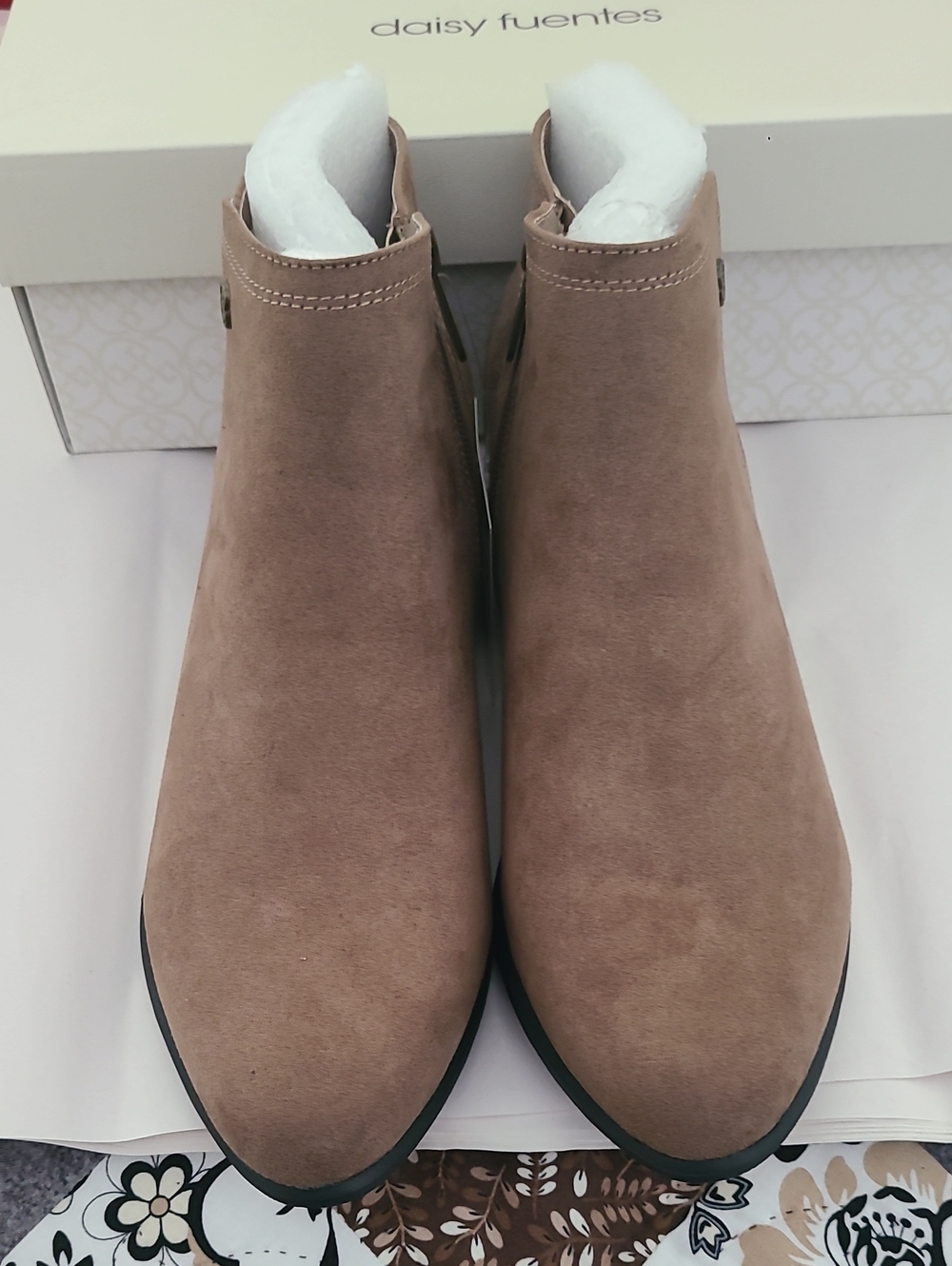 Daisy Fuentes Booties